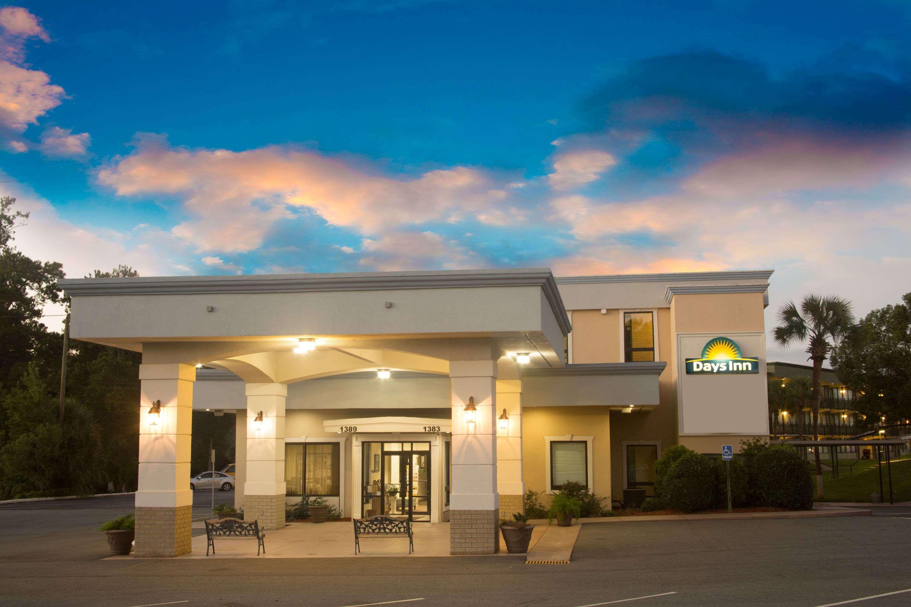Days Inn By Wyndham Valdosta/Near Valdosta Mall Exterior photo